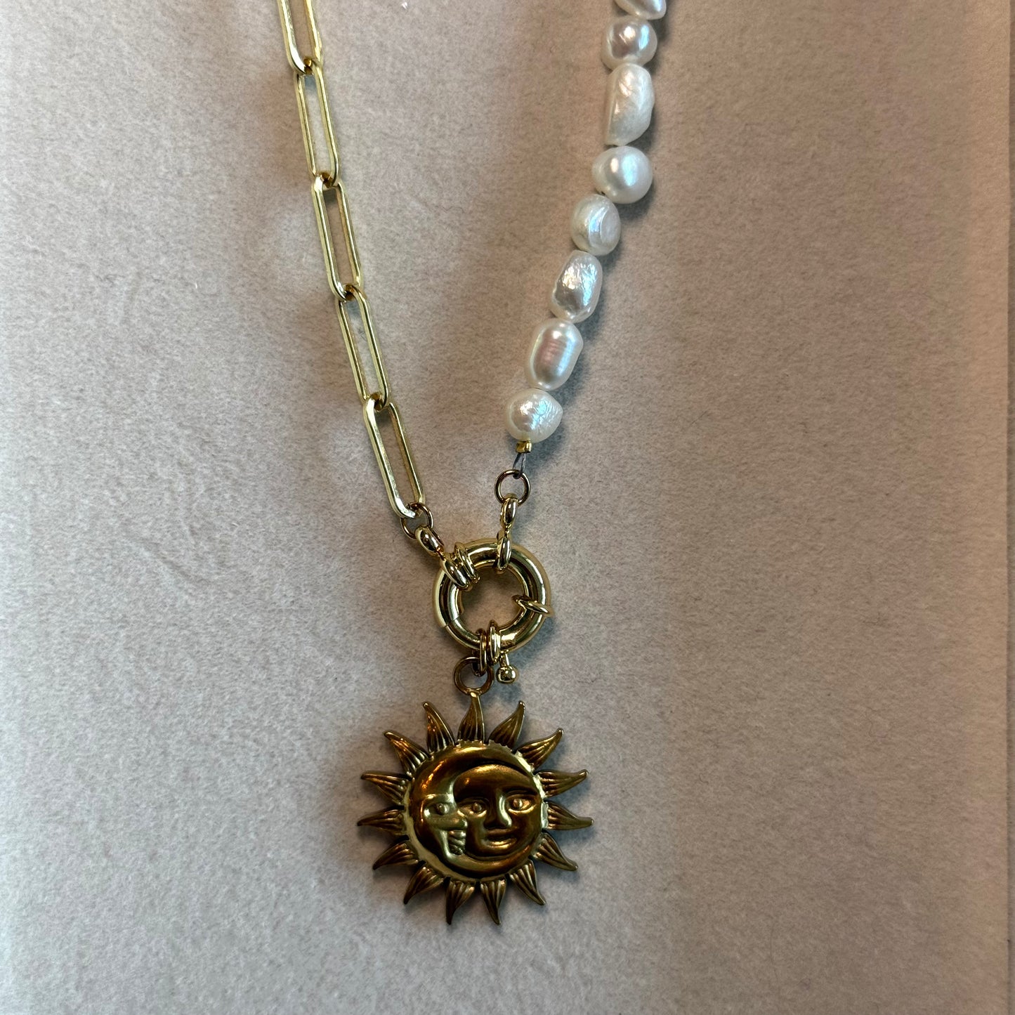 HALSKETTE MOONCHILD (wähle 1 aus 4 Charms)